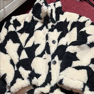 NEVER WORN: Blank NYC Hownstooth Black and Cream Sherpa Jacket